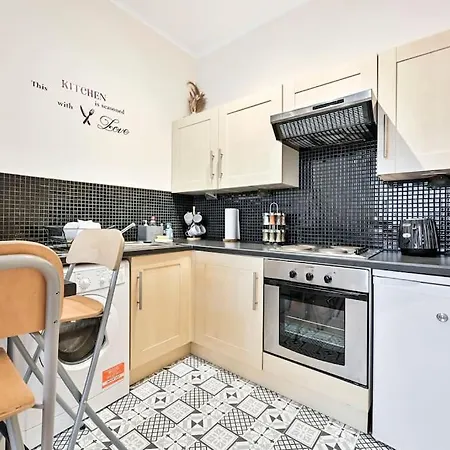 The Perfect Queensway Studio Apartment Londres Exterior foto