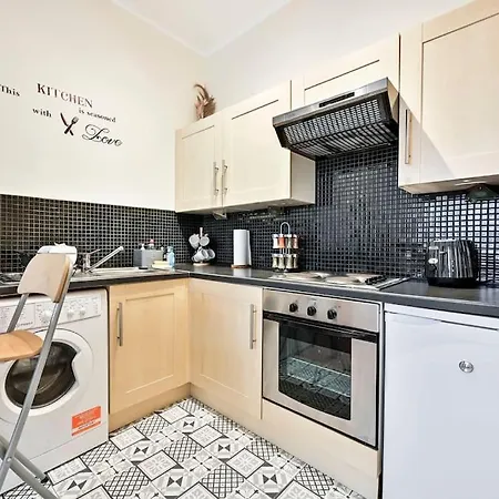 The Perfect Queensway Studio Apartment Londres Exterior foto