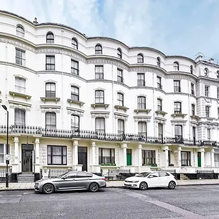 The Perfect Queensway Studio Apartment Londres Exterior foto