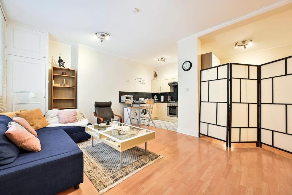 The Perfect Queensway Apartamento